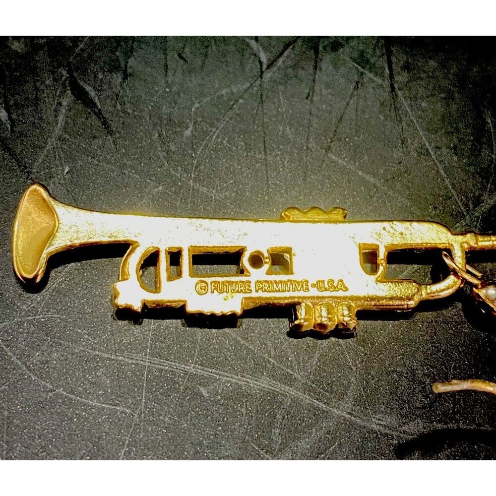 Vintage Trumpet Dangle Earrings Goldtone 2 “, Future Primitive USA Music Lover - Picture 4 of 6